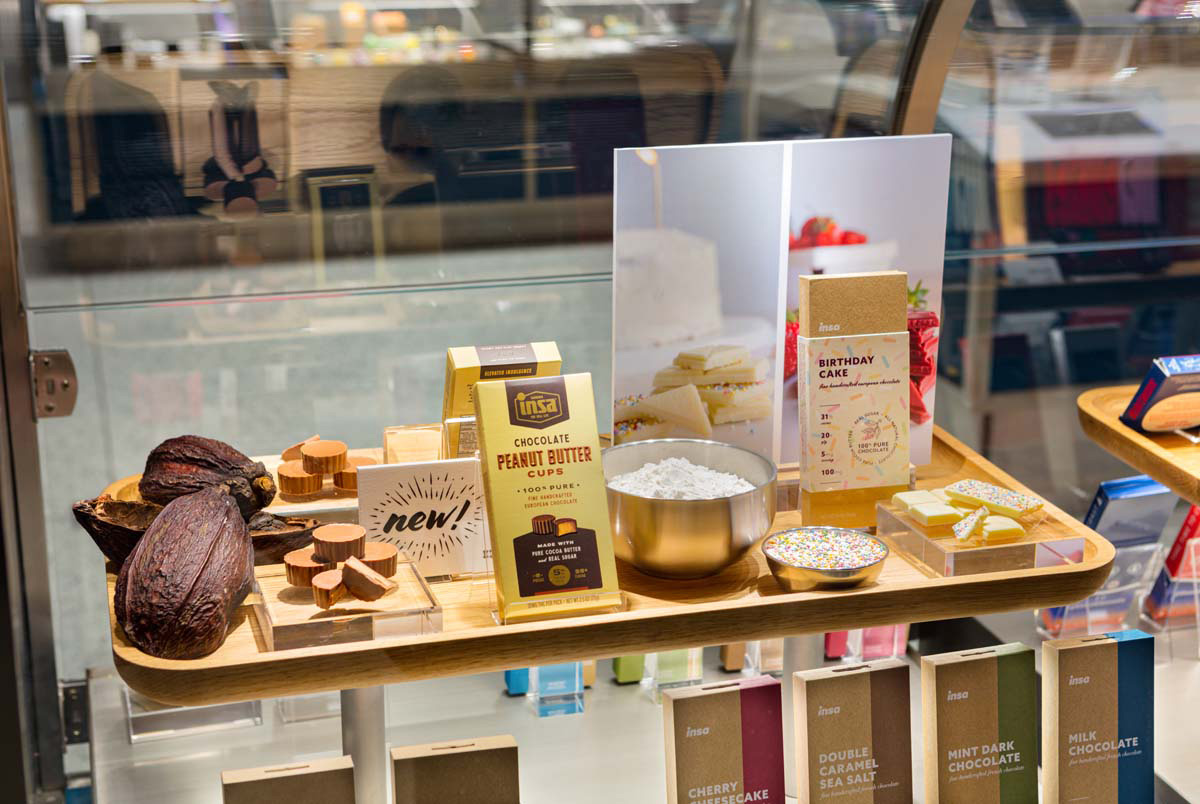 Insa displays